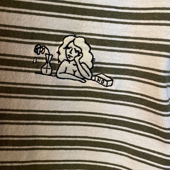 Pull & Bear Mens T-Shirt - Picture 3 of 3